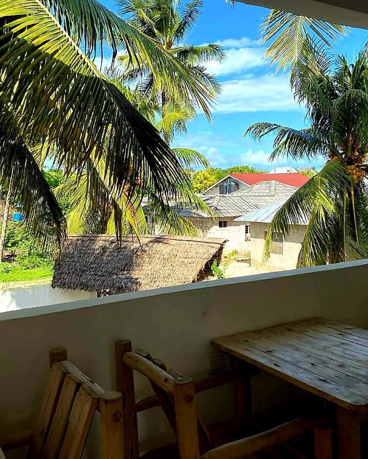 New Iddi Villa Джамбиани Экстерьер фото